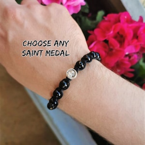 Bracelet Saint Noir Perlé, Bracelet Catholique Hommes, Bracelet Perles Noires, Médaille Saint, Cordon Réglable, Bracelet Boho, Bracelet Religieux