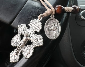 Volante Caja de cambios Accesorios católicos para automóviles Rosario Crucifijo de perdón y santo patrón Cuentas de oración de madera Regalo para conductores Protección de viaje