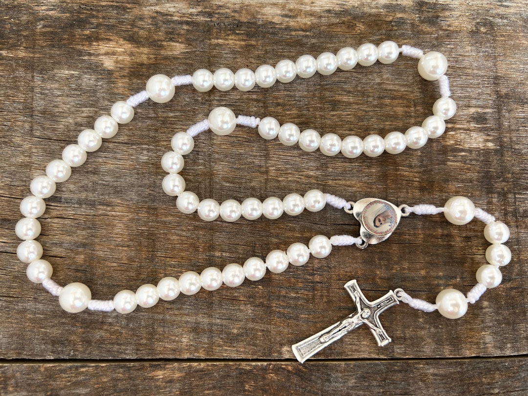 Set Rosario Cattolico Per Donna: Bracciale Con Croce E Collana Vergine Maria In Perle E Acciaio