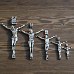 Corpus de Jésus pour crucifix avec INRI, 1,5" de haut - 3,5" de haut, croix pour crucifix DIY