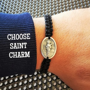 Bracelet sainte Agathe, médaille sainte Agathe, cadeau pour infirmière, bijoux religieux, bracelet cancer du sein, sainte patronne catholique, cadeaux pour patientes atteintes de cancer