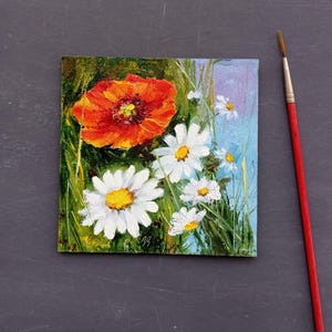 Pintura de flores de amapola con margaritas, margaritas originales, pequeñas flores al óleo, naturaleza muerta, arte de pared para cocina, flores de primavera, flores de verano, prado, regalo para ella