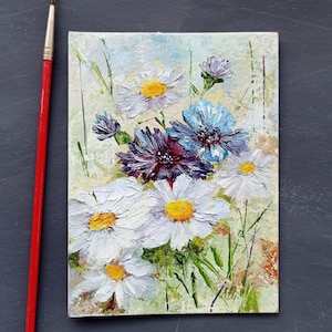 Pintura de margaritas, acianos, original, pequeña pintura al óleo, flor de jardín, naturaleza muerta, arte de pared de cocina, flores de verano, prado, un regalo para ella