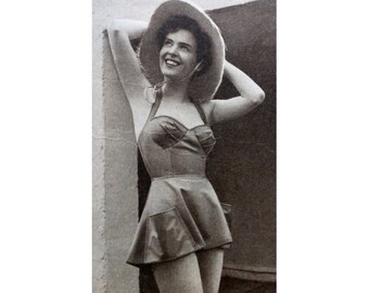 Vintage 39"/100cm bust size 1950s  sundress / bather / swimsuit featuring skirt with pockets sewing pattern