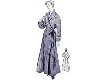 A 120cm/47" bust size vintage 1950s robe /house coat / dressing gown sewing pattern.