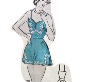 Vintage 108cm 43" bust size 1950s lingerie underdress / slip and tap pants / french knickers set sewing pattern