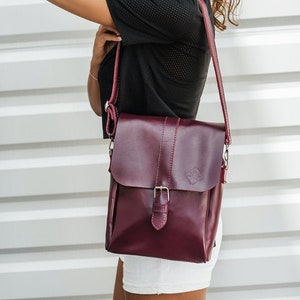 Sac à dos en cuir bordeaux, sac à main convertible décontracté, sac à dos de ville pour tous les jours