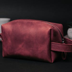 Engraved Leather Toiletry Bag, Personalized Dopp Kit, Monogram Travel Organizer, Men&#39;s Grooming Kit, Custom Gift for Him