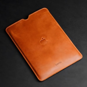Capa de couro para MacBook de 13", 14", 15" e 16", capa para laptop feita à mão, capa protetora personalizada, bolsa para computador personalizada, capa protetora.
