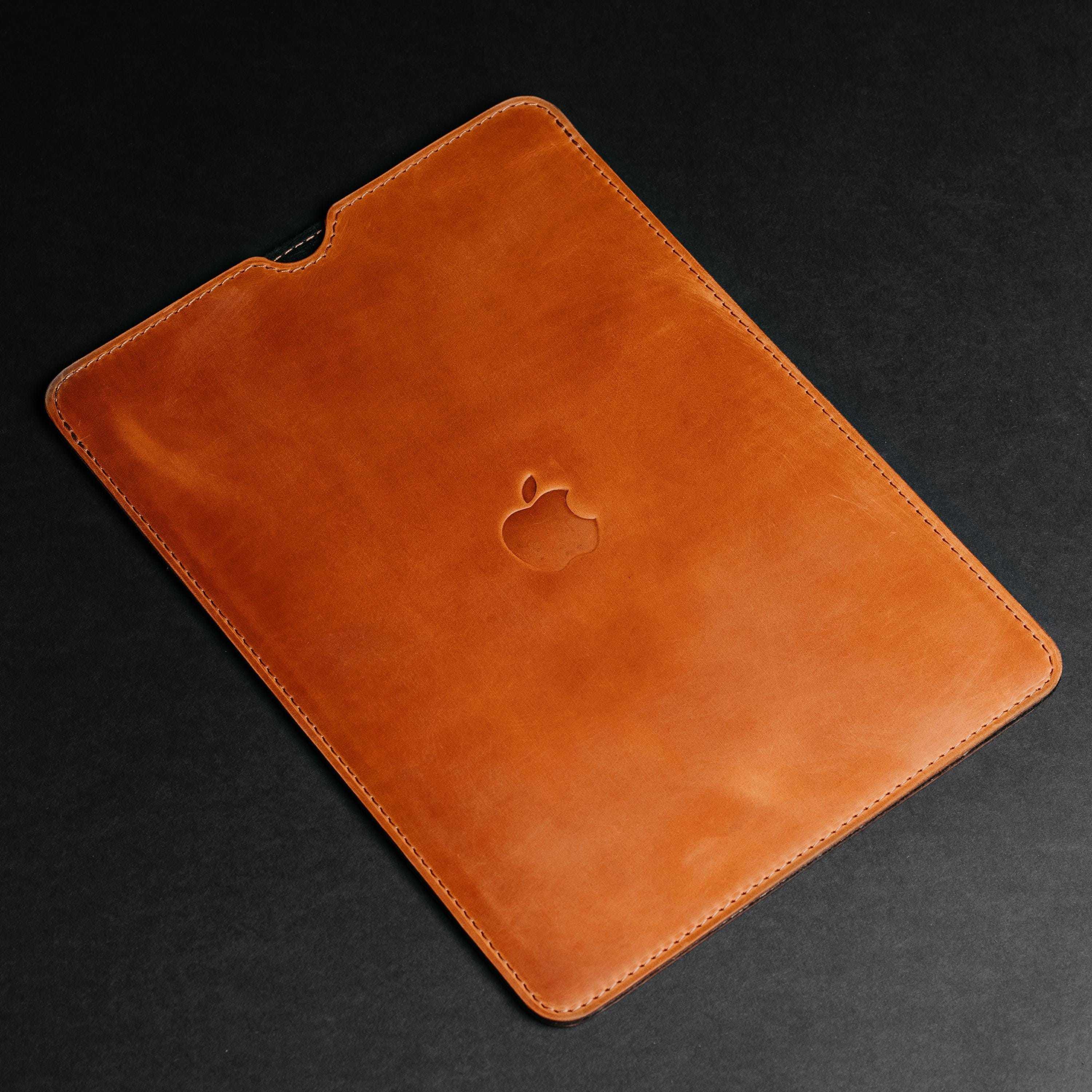 レザー製MacBookスリーブ 13インチ/14インチ/15インチ/16インチ
