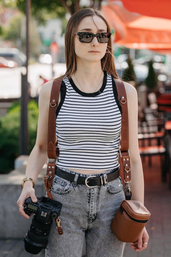 Brown Adjustable Leather Double Camera Harness, Custom Dual Leather Camera Strap, Custom Monogram Engraving, Wedding Photographer Gift