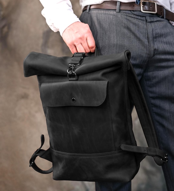 lululemon belt bag 2l vs 1l LULULEMON EVERYWHERE BELT BAG| Large (2L) vs Small (1L) | Modshots,  Comparison and What fits! 