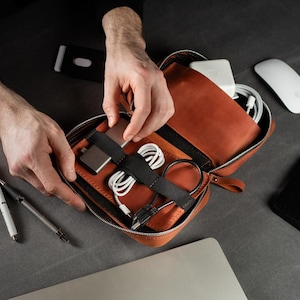 Leather Electronics Accessories Pouch, Portable Cable Storage Bag, Gadget Organizer for Travel and Office
