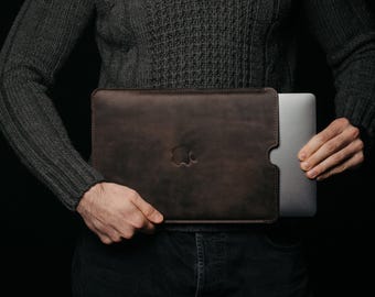 Custom Genuine Leather MacBook Air & Pro Sleeve 13" 14" 15" 16", Macbook Leather Cover / M1 M2 M3 2024 13 14 15 16 inch, Best Friend Gift