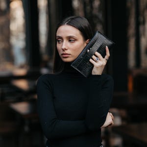 Monedero de piel auténtica negra para mujer, monedero, cartera minimalista hecha a mano, monedero pequeño, regalo para hermana.