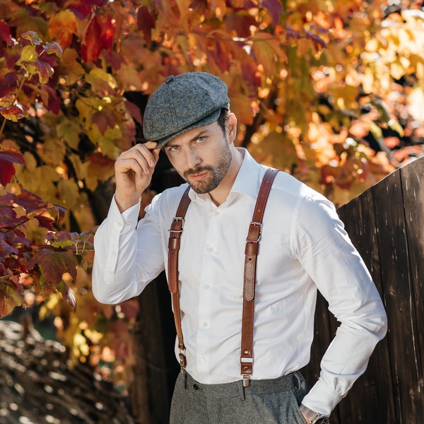 Cognacfarbene Lederhosenträger. Bräutigam und Trauzeugen Armschienen aus Leder. Western Herren Leder Hosenträger und Fliege Set für das Männer Hipster Outfit