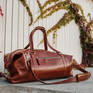 Handgefertigte braune Leder Duffel Bag, Wochenend-Reisetasche, Handmade Overnight Duffle Bag, Geschenk für Bruder