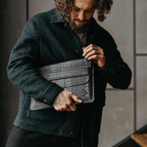 Étui en cuir de style vintage pour MacBook Pro, pochette rétro, housse effet vieilli, pochette minimaliste, idées cadeaux pour Noël en juillet