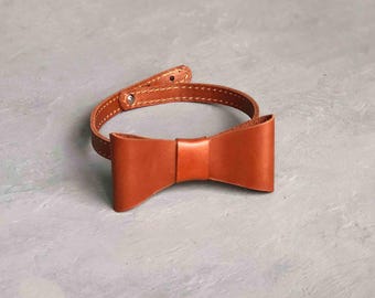 Cognacfärgad fluga för män, fluga för marskalkar, herrslips, bröllopsaccessoarer, halloweenpresent, läderaccessoarer för honom