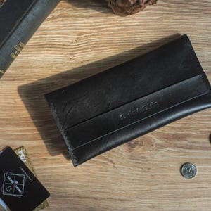 Cartera larga para tarjetas con bolsillo para monedas, bolsa de viaje personalizada para hombre, monedero negro con cremallera y asa, cartera de motociclista plegable, billetera delgada grabada imagen 3
