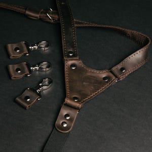Classic Brown Leather Suspenders – Groomsmen Gift, Men&#39;s Adjustable Braces, Wedding Suspenders, Dressy Fashion Accessory for Men