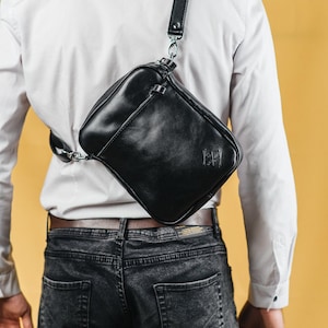 Men&#39;s Black Crossbody Bag, Leather Laptop Case, Portfolio Handbag, Groomsmen Gift, Travel Messenger Bag
