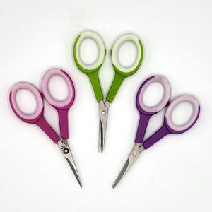 Small Embroidery Scissors, 4.25&quot;
