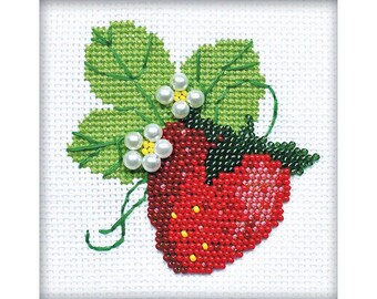 Riolis Garden Strawberries Beaded Cross Stitch Kit - 4"x4" 14-Count with Glass Beads