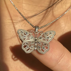 14k witgouden vlinderketting