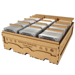 Grote doos voor het opbergen van karakterklassenkaarten voor Arkham Horror Card Game (in elkaar gezet)!