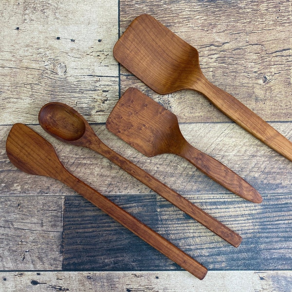 Wooden Kitchen Utensils Set - Large Flipper, Small Flipper, Cooking Spoon, Spatula