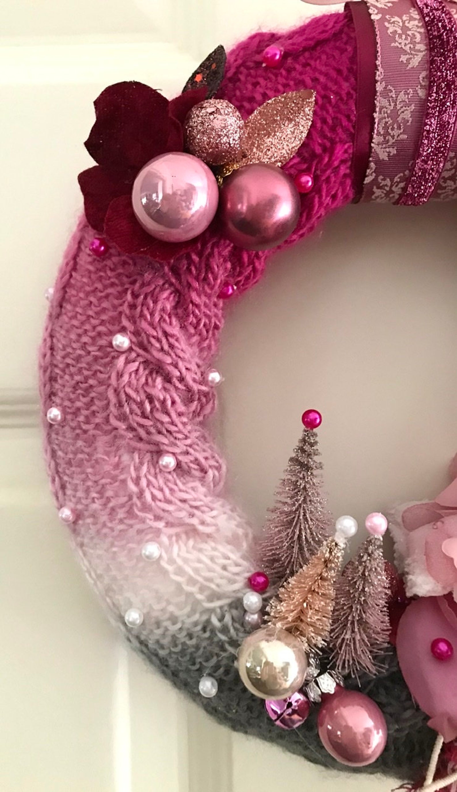 Hand Knitted Christmas Wreath Doorhanger Decoration Indoor Etsy