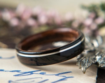 Womens Wedding band a base di Rosewood, Ebony con Offset Silver. Anello promessa, Anello di legno