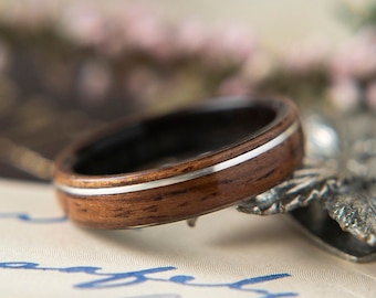 Band di nozze femminile a base di Ebony, Palissandro con Offset Silver Inlay. Anello promessa, Anello di legno