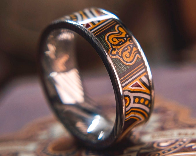 Mens Wedding band in Damascus Steel and Maduro Feat. KingsWildProject luxury playing cards.