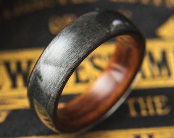 Mens Wood Wedding band in palissandro Santos e acero grigio, anello promessa mens, anello di fidanzamento maschile