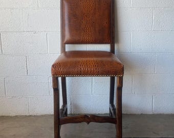 Taburete de bar clásico, totalmente de cuero con relieve de cocodrilo, 76 cm (30") / ¡Se requiere un mínimo de 4 asientos!