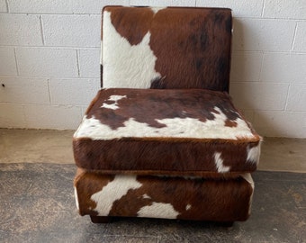 Sillón moderno de piel de vaca: ¡MÍNIMO DE 2 ASIENTOS!
