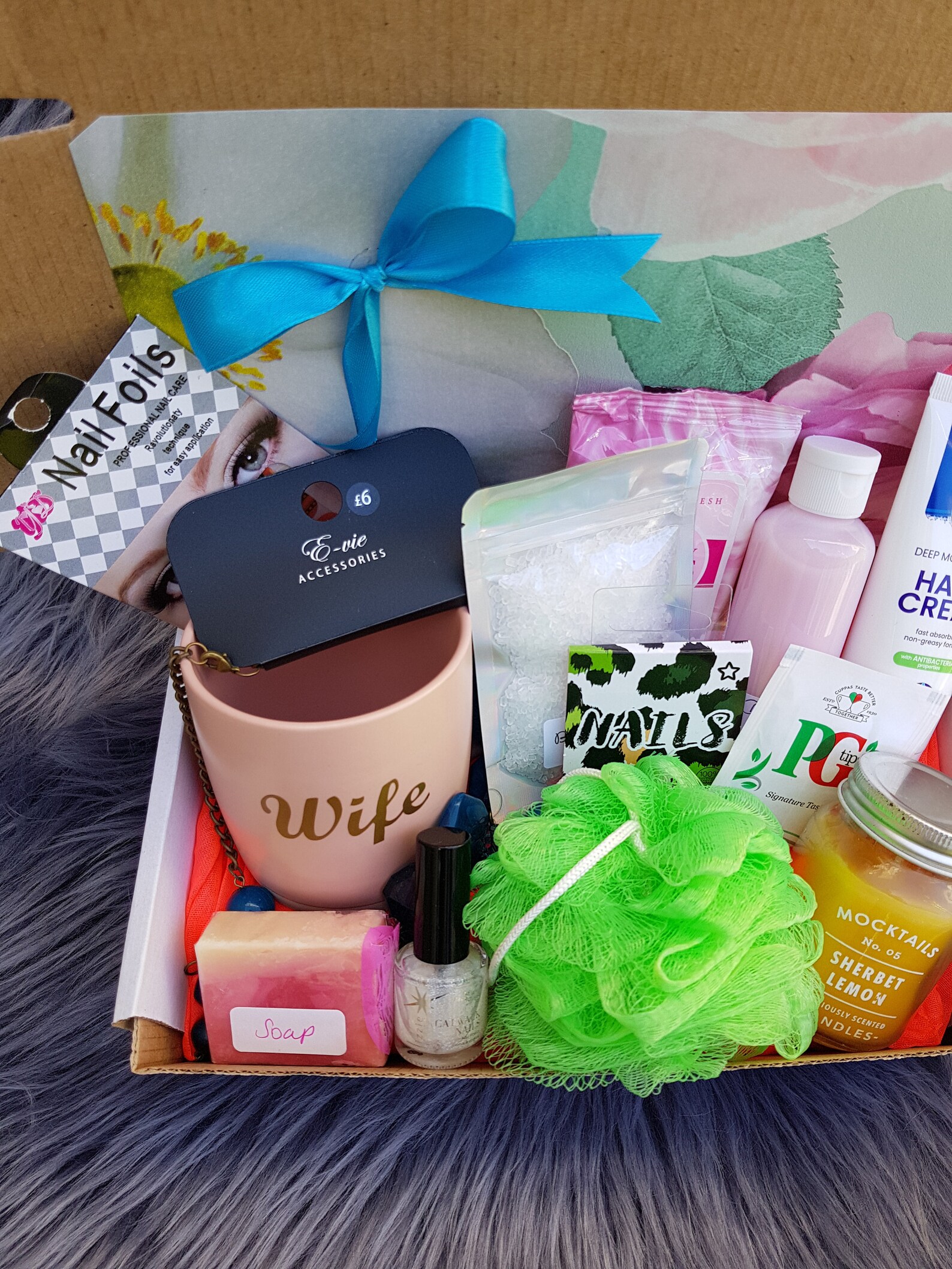 Ladies wife pamper hamper care gift birthday Christmas get Etsy