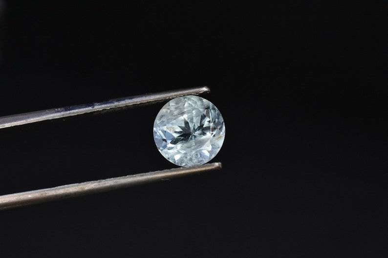 AQM7 Natural Aquamarine Round Cut Loose Gemstone