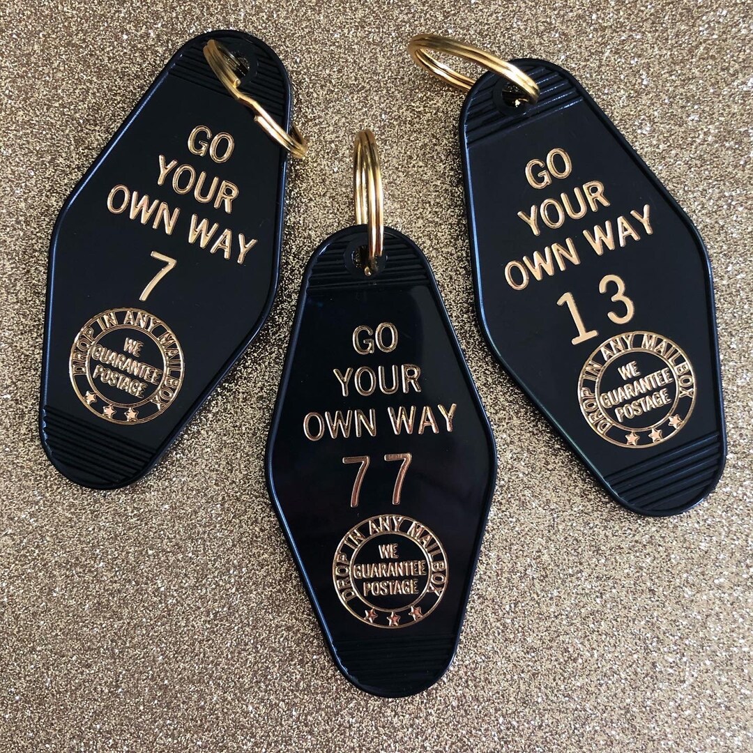 小物 VAULTROOM LEATHER HOTEL KEYCHAIN / BLACK LEATHER HOTEL