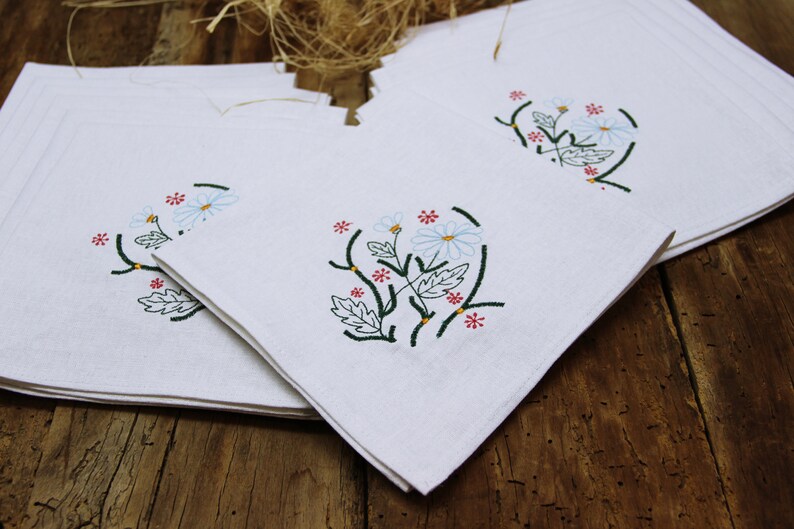 Set of 6 Linen napkins Organic Personalized dinner napkins Baby shower gift Embroidered napkins Wedding linen napkins