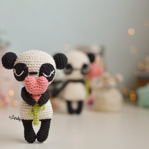 SPANISH/ENGLISH pattern of amigurumi panda bear with bamboo and heart balloon amigurumi pattern intermediate level valentine pattern image 5