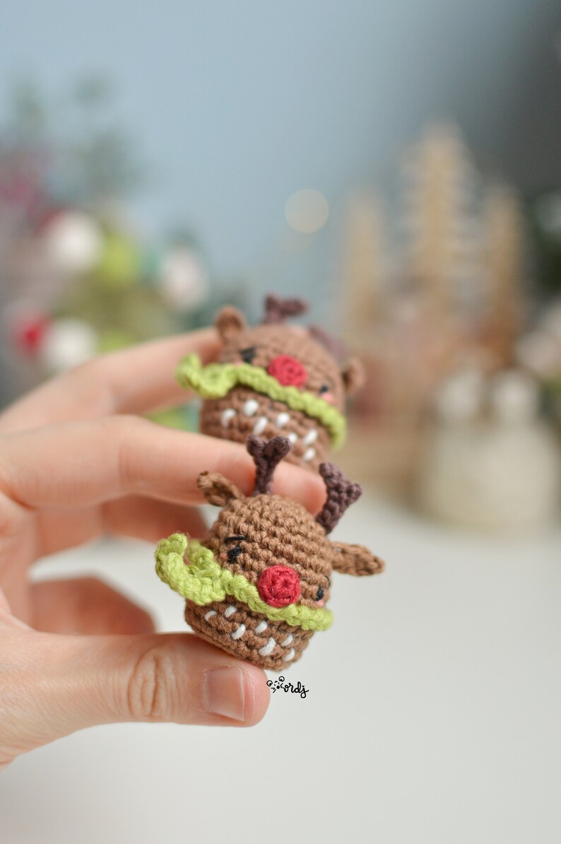 Combo of 3 SPANISH/ENGLISH patterns Mini Mama Noel, Mini gift and Mini Rudolf, mini Christmas amigurumis, knitting guide for beginners image 8