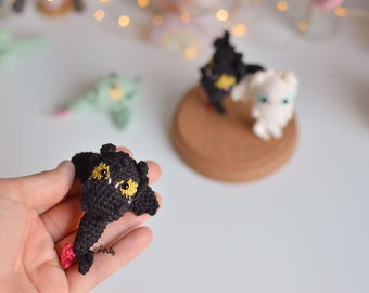 Patrón ESPAÑOL/INGLÉS mini dragón Toothless amigurumi | mini Light fury and night fury amigurumi | mini amigurumi | nivel principiante