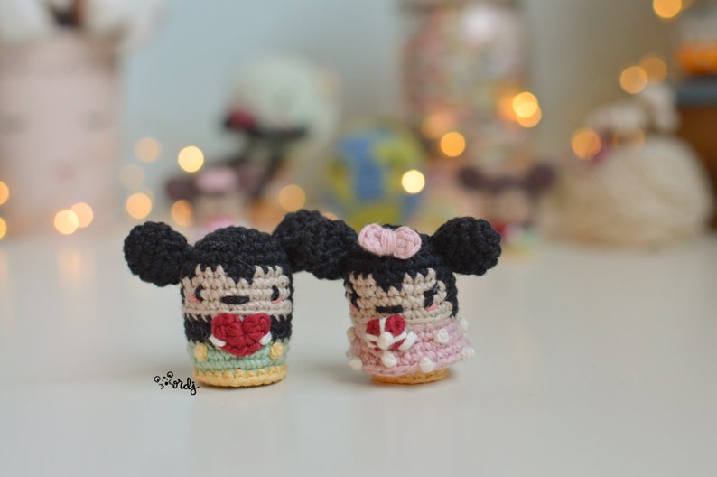 SPANISH/ENGLISH pattern of a couple of amigurumi mice easy pattern for beginners mini mice amigurumi pattern image 1