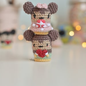 SPANISH/ENGLISH pattern of a couple of amigurumi mice easy pattern for beginners mini mice amigurumi pattern image 10