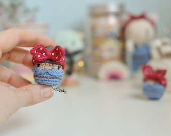 SPANISH/ENGLISH Pattern Mini Rosie the Riveter amigurumi | Mini Rosie the Riveter | Mini amigurumi pattern | pattern for beginners