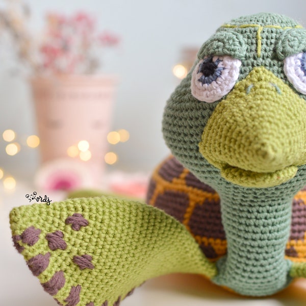 Pattern to make the sea turtle Tuá, protagonist of the story Tuá, amigurumi pattern for intermediate level, sea turtle amigurumi