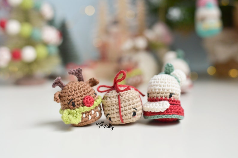 Combo of 3 SPANISH/ENGLISH patterns Mini Mama Noel, Mini gift and Mini Rudolf, mini Christmas amigurumis, knitting guide for beginners image 1